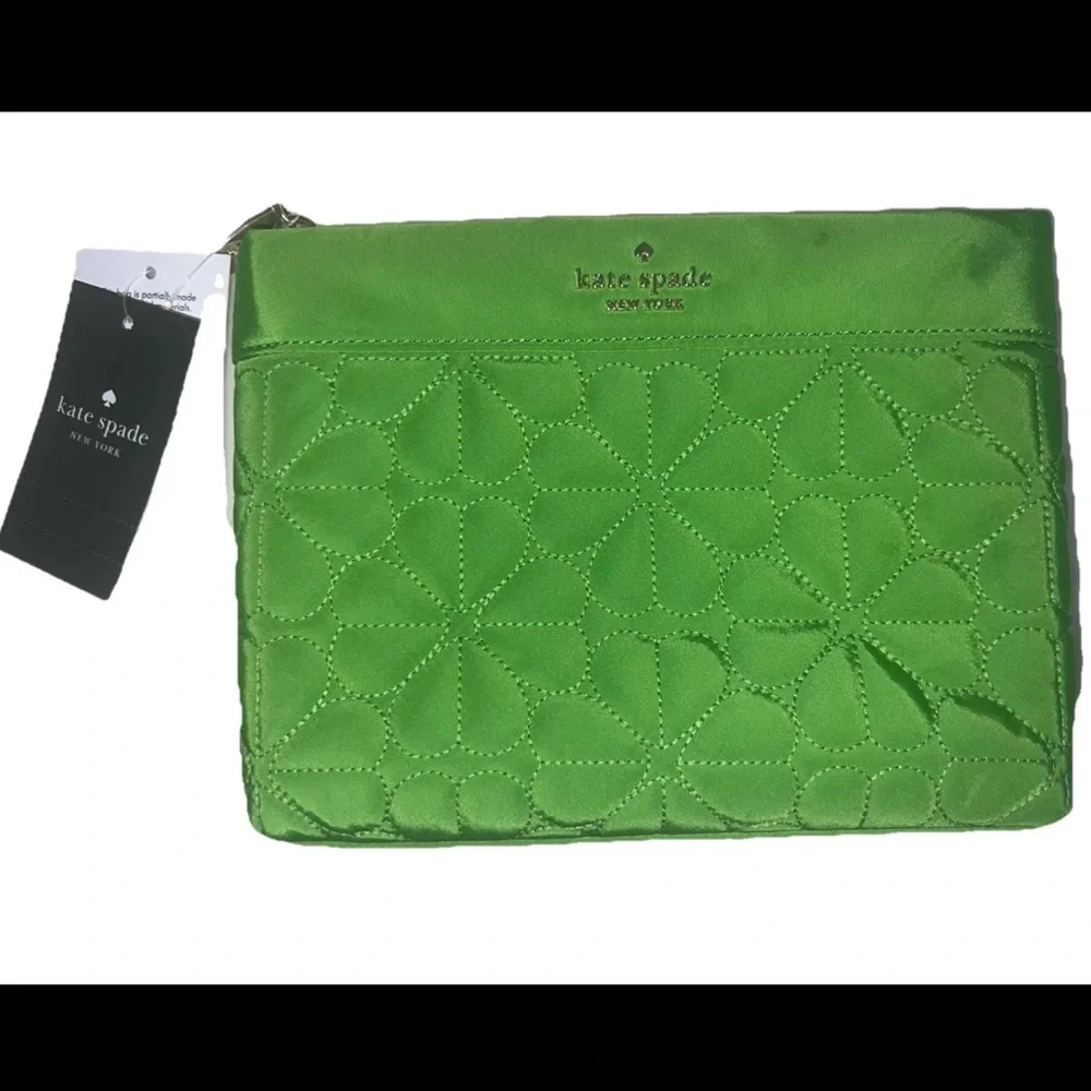 Kate Spade Spade Flower Quilted Cosmetic Pouch – Green – NWT‎ KK254
